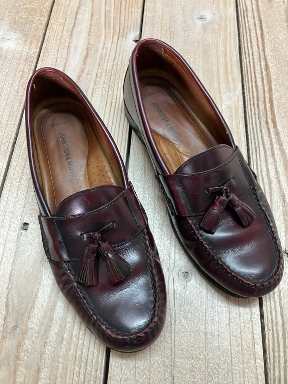 Johnston & Murphy Men’s Maroon Leather Tassel Loafers